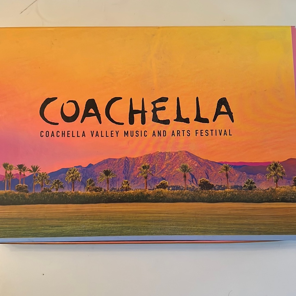 2018 Coachella box & puzzle with sticker